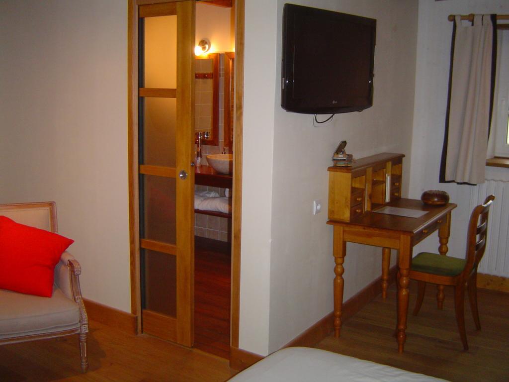Oudoty Bed & Breakfast Kerlouan Ngoại thất bức ảnh